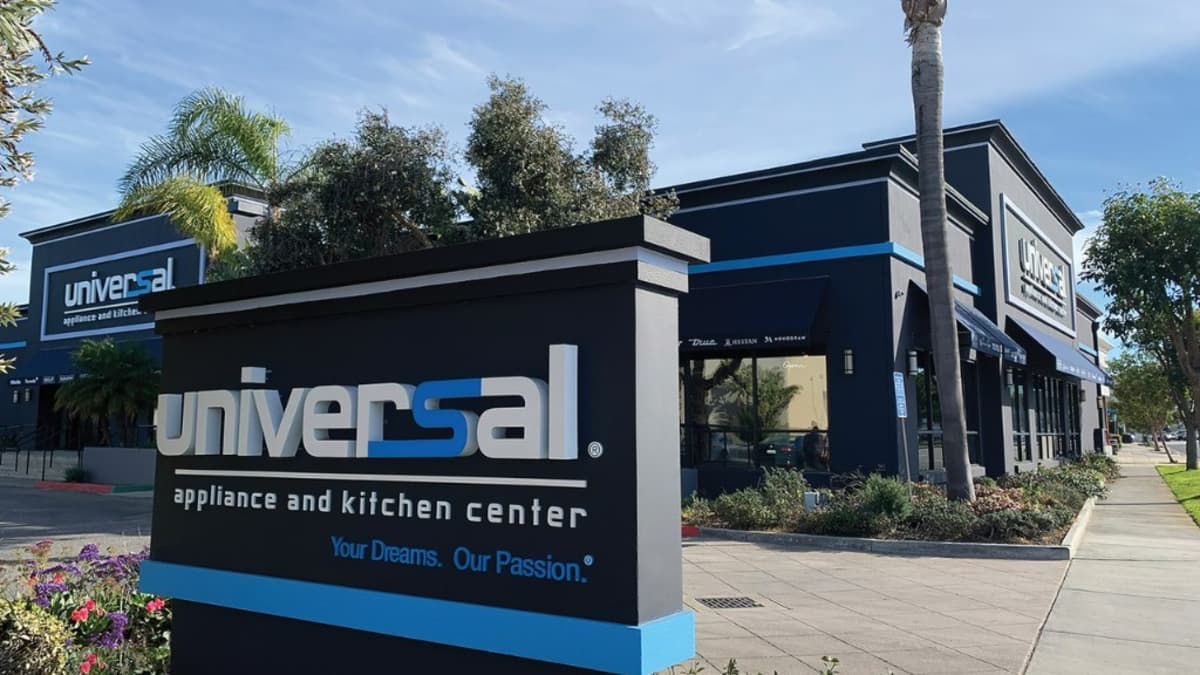 UNIVERSAL APPLIANCE and KITCHEN CENTER SoCal Design